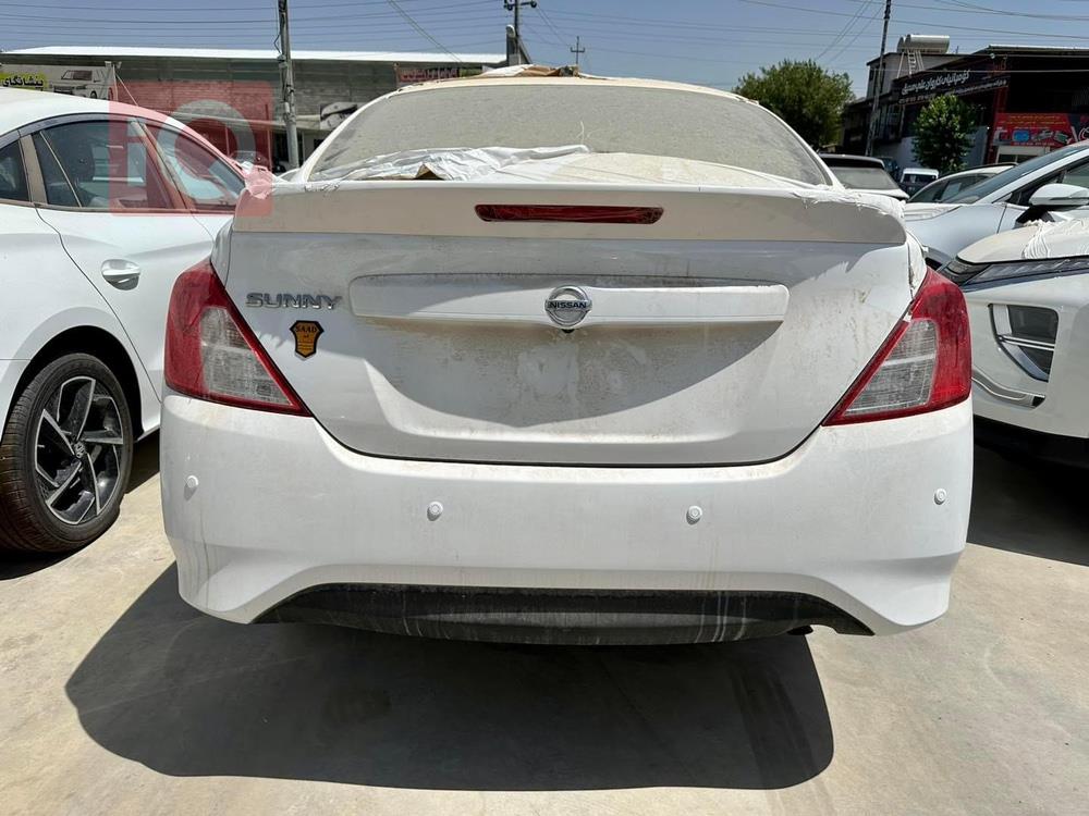 نيسان صني